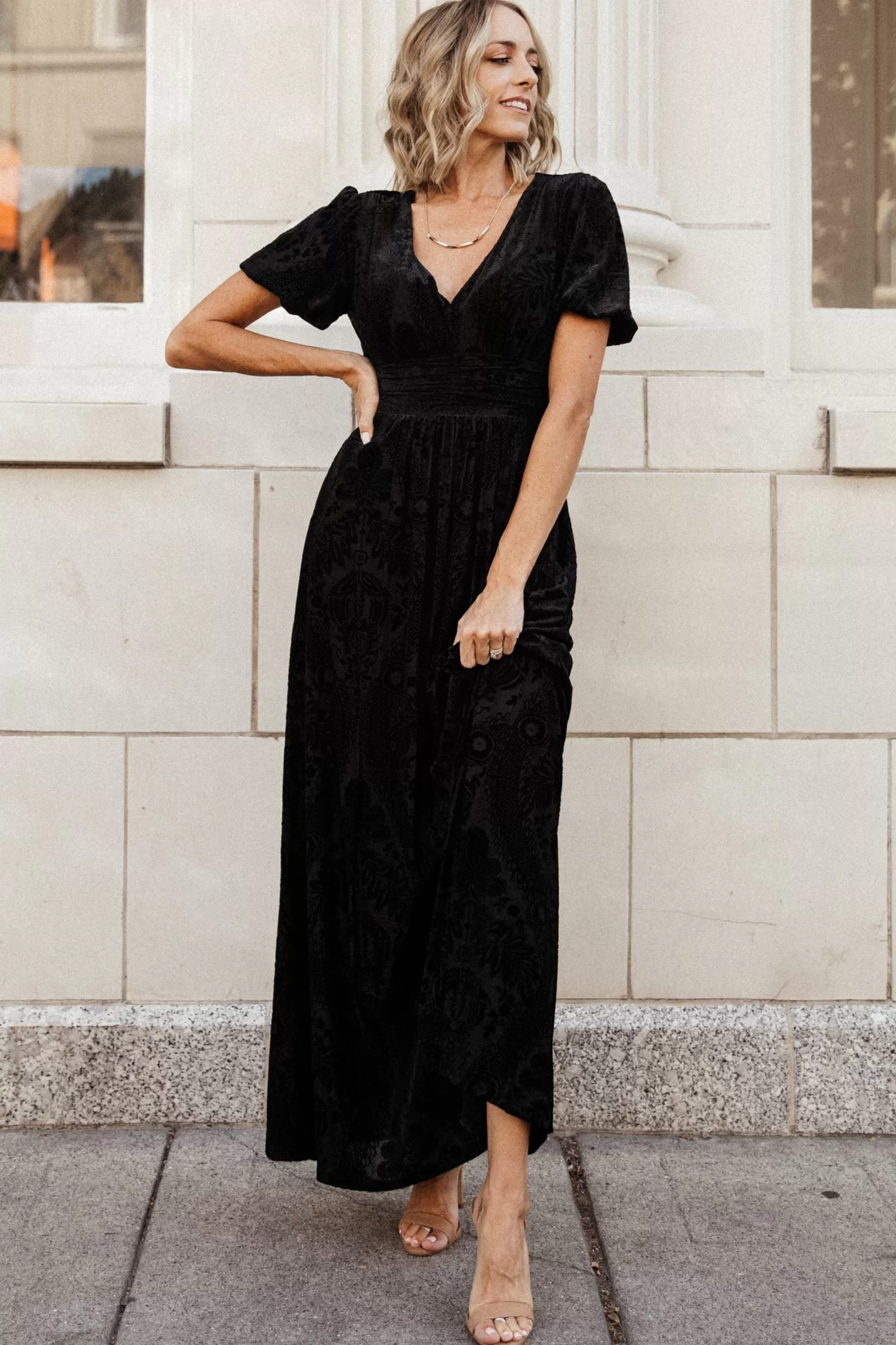 Baltic Born maxi dresses | EXTENDED SIZING | Leslie Velvet Maxi Dress | Black