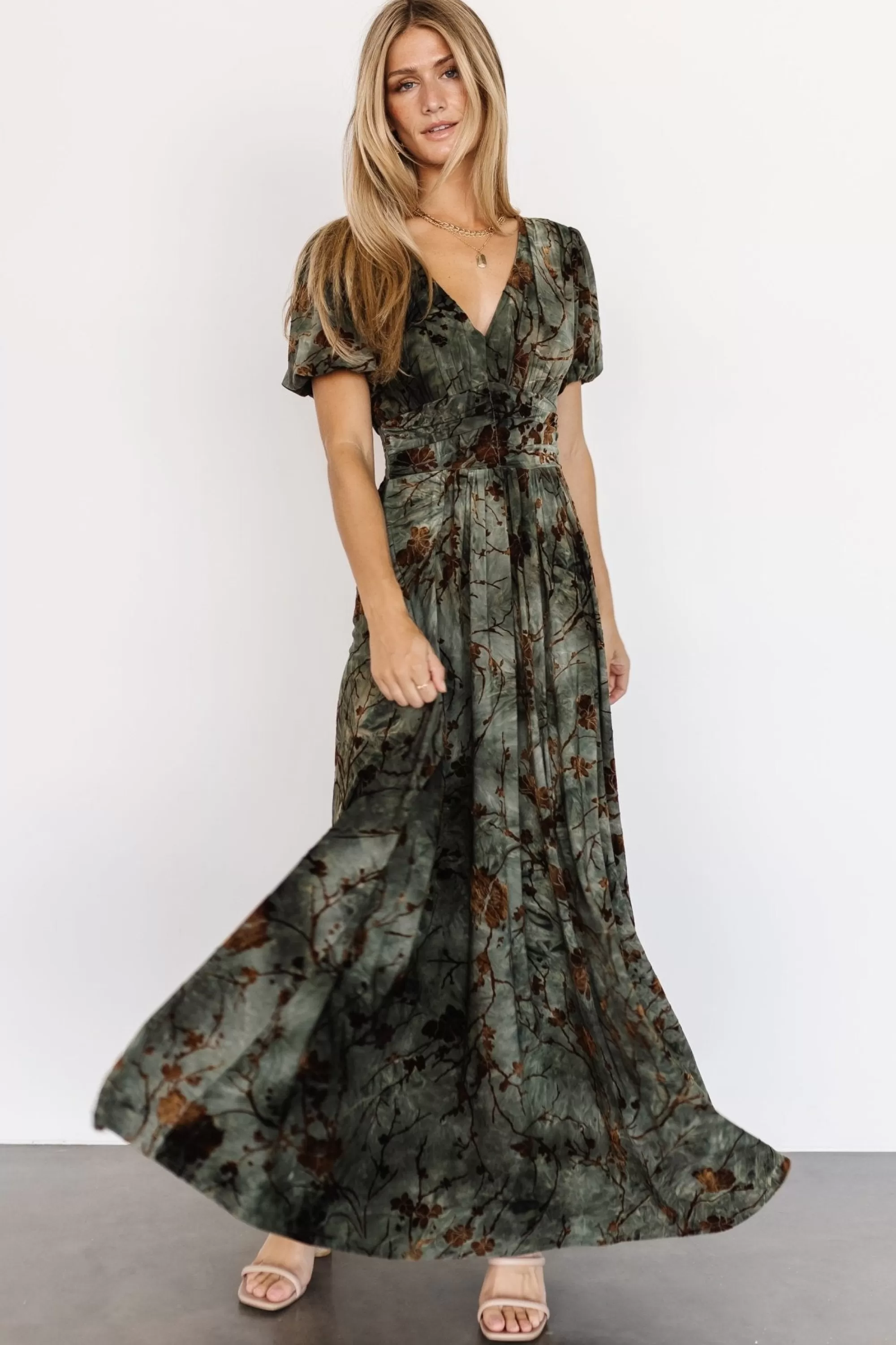 Baltic Born maxi dresses | EXTENDED SIZING | Leslie Velvet Maxi Dress | Green + Copper